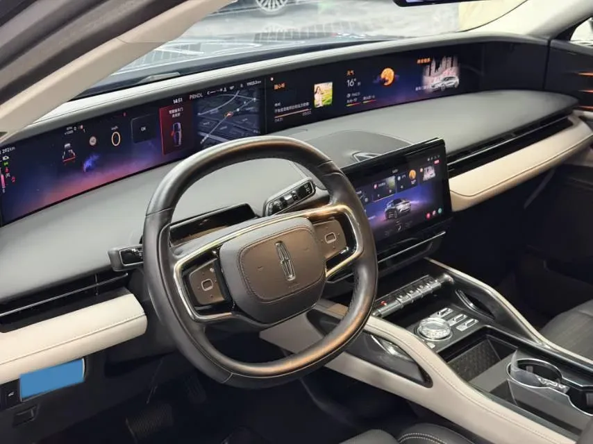 2023 Lincoln Nautilus 2.0T 261HP L4 8AT,autocango,china used car exporter,china ev exporter,chinese used car exporter,chinese used ev exporter