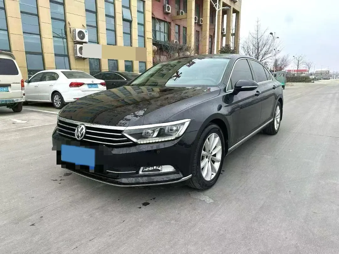 2020 Volkswagen Magotan 2.0T 186HP L4 7DCT,autocango,china used car exporter,china ev exporter,chinese used car exporter,chinese used ev exporter