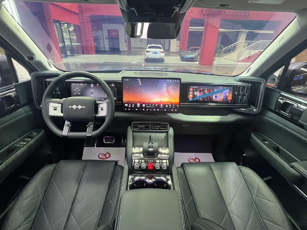 2025 FangChengBao Bao 5 1.5T 194HP L4 E-CVT PHEV 31.8KWH,autocango,china used car exporter,china ev exporter,chinese used car exporter,chinese used ev exporter