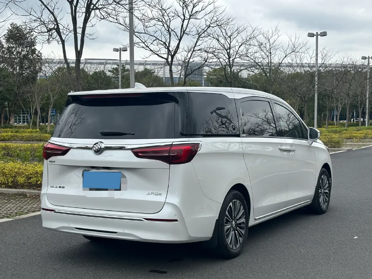 2023 Buick GL8 2.0T 237HP L4 9AT,autocango,china used car exporter,china ev exporter,chinese used car exporter,chinese used ev exporter