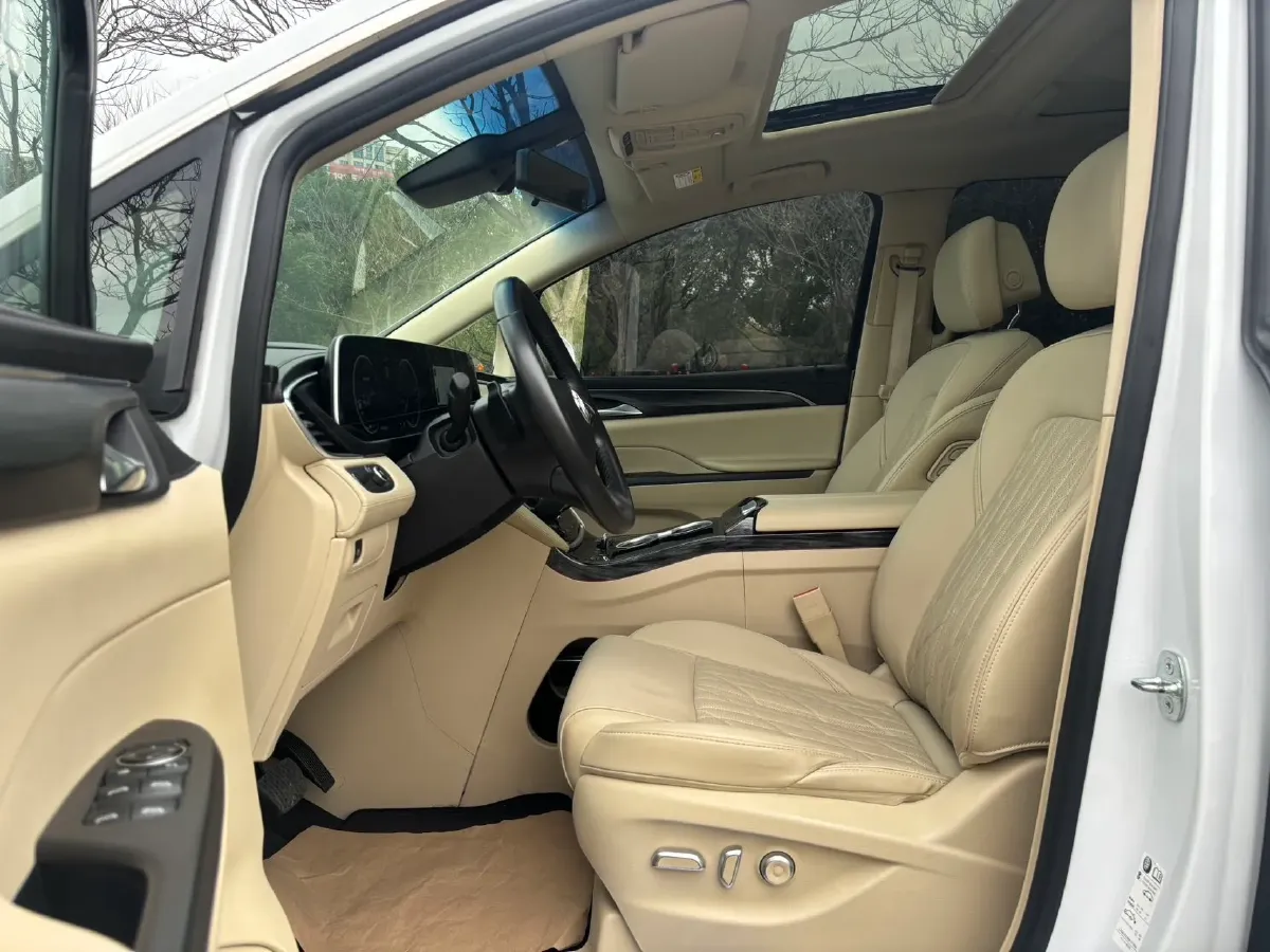 2023 Buick GL8 2.0T 237HP L4 9AT,autocango,china used car exporter,china ev exporter,chinese used car exporter,chinese used ev exporter