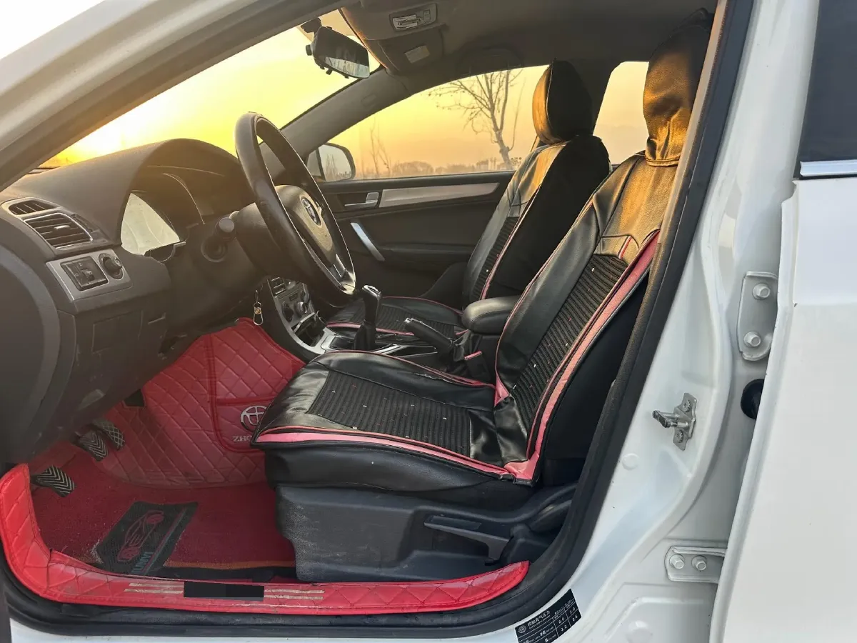 2017 Brilliance Auto H530 1.6L 118HP L4 5MT,autocango,china used car exporter,china ev exporter,chinese used car exporter,chinese used ev exporter