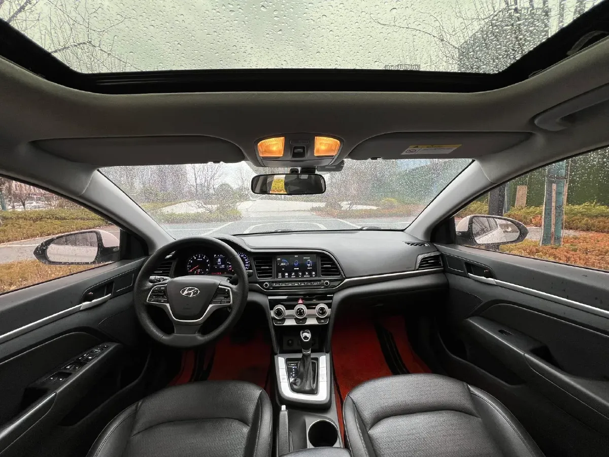 2020 Hyundai Elantra 1.5L 115HP L4 CVT,autocango,china used car exporter,china ev exporter,chinese used car exporter,chinese used ev exporter