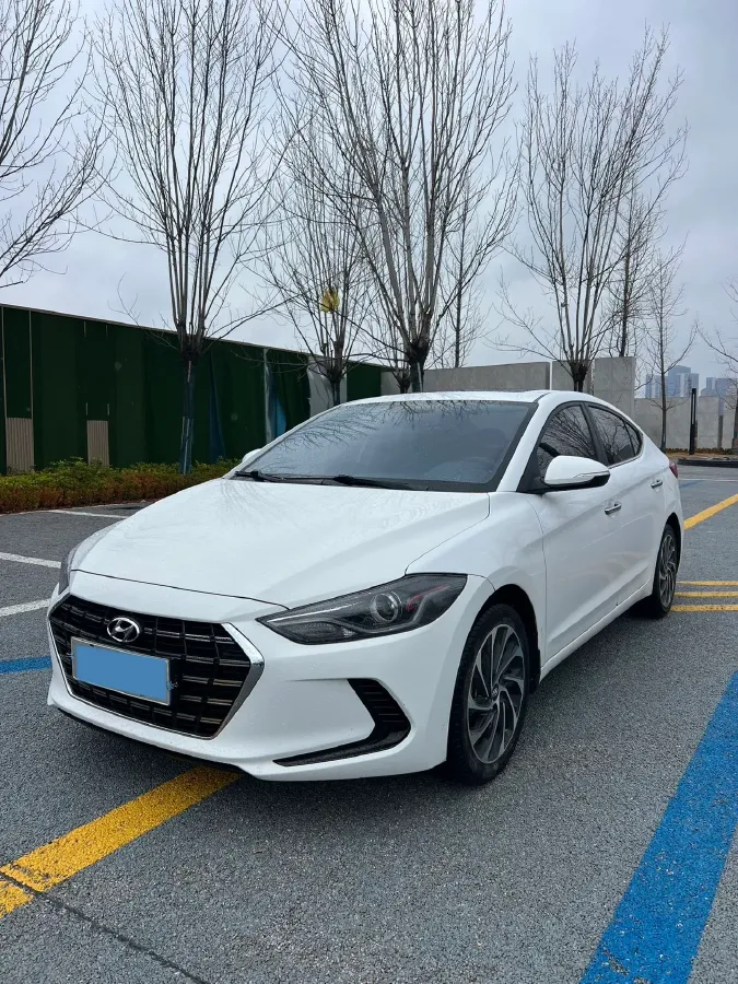 2020 Hyundai Elantra 1.5L 115HP L4 CVT,autocango,china used car exporter,china ev exporter,chinese used car exporter,chinese used ev exporter