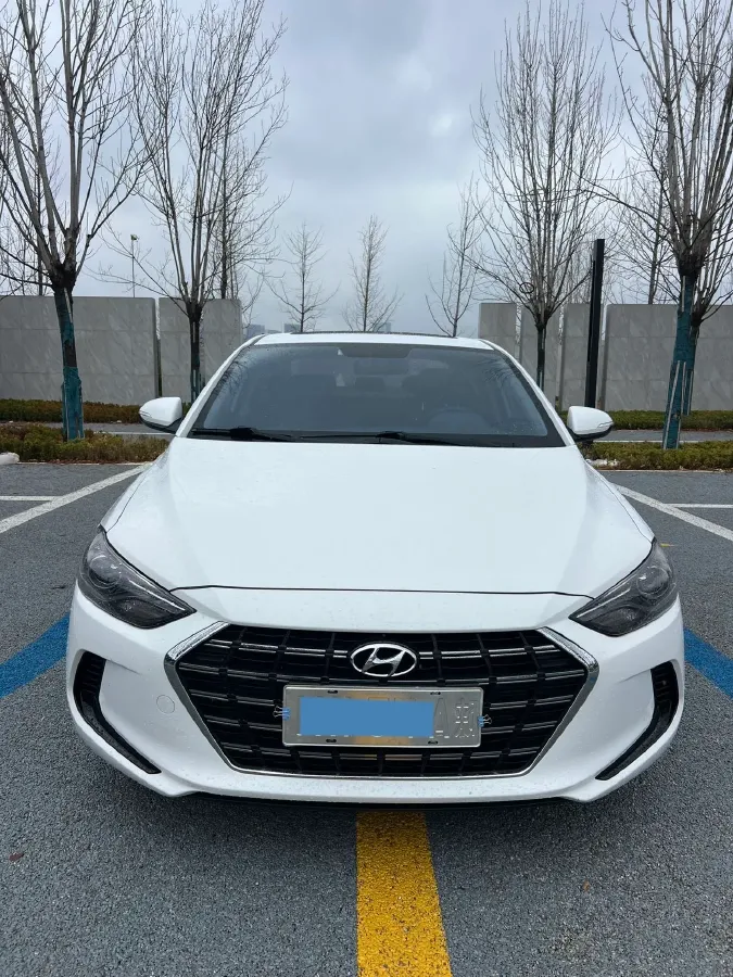 2020 Hyundai Elantra 1.5L 115HP L4 CVT,autocango,china used car exporter,china ev exporter,chinese used car exporter,chinese used ev exporter