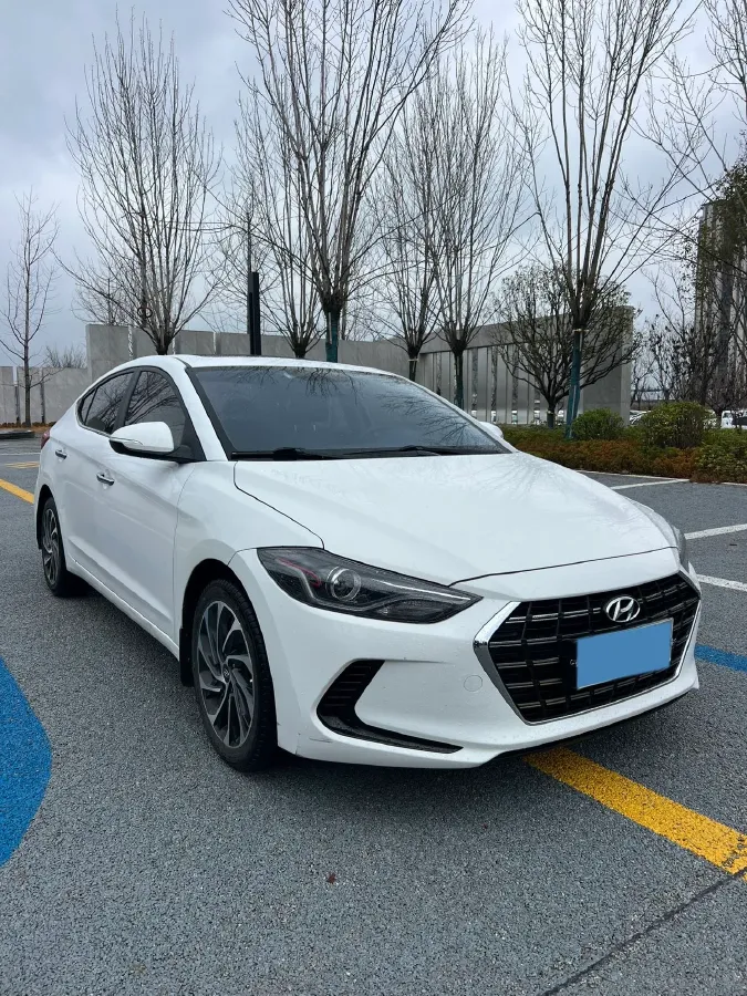 2020 Hyundai Elantra 1.5L 115HP L4 CVT,autocango,china used car exporter,china ev exporter,chinese used car exporter,chinese used ev exporter