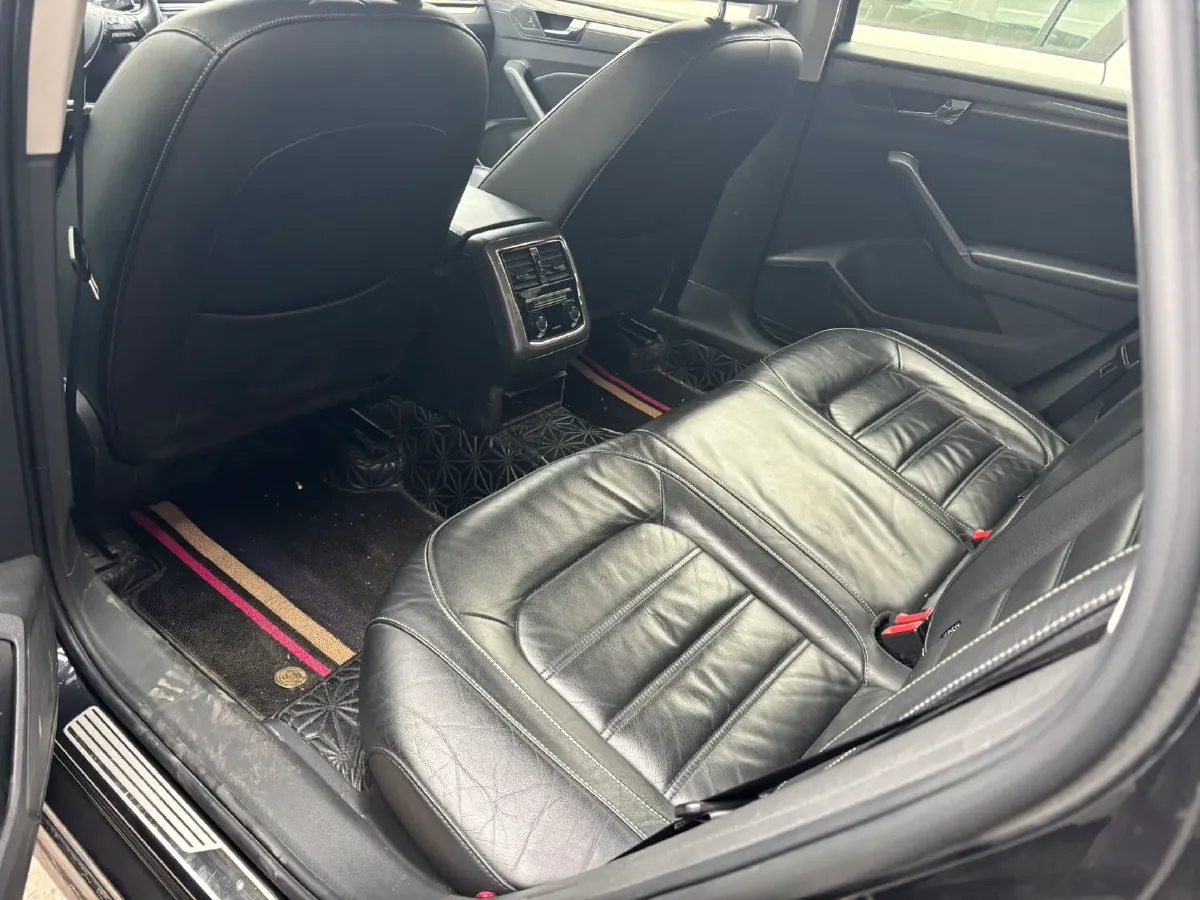 2017 Volkswagen Passat 1.8T 180HP L4 7DCT,autocango,china used car exporter,china ev exporter,chinese used car exporter,chinese used ev exporter