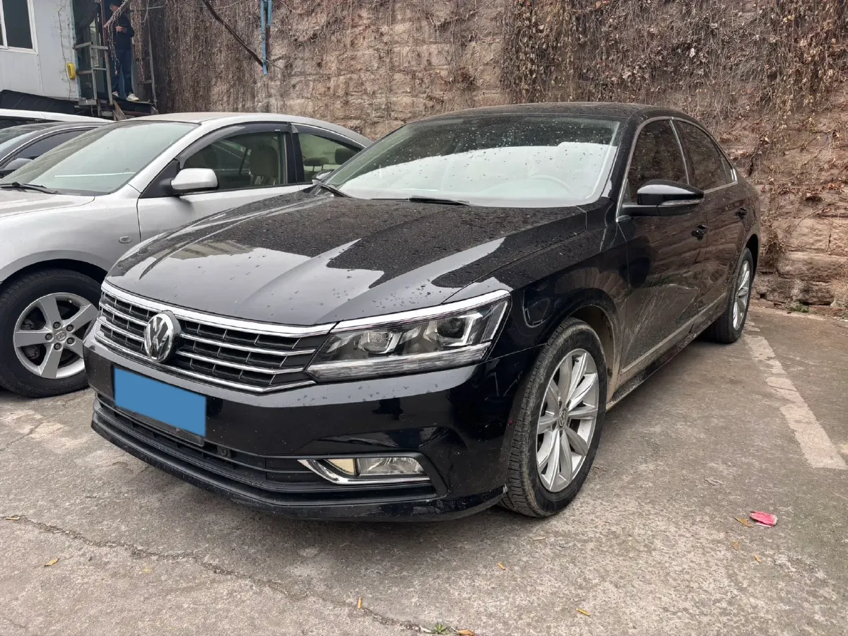 2017 Volkswagen Passat 1.8T 180HP L4 7DCT,autocango,china used car exporter,china ev exporter,chinese used car exporter,chinese used ev exporter
