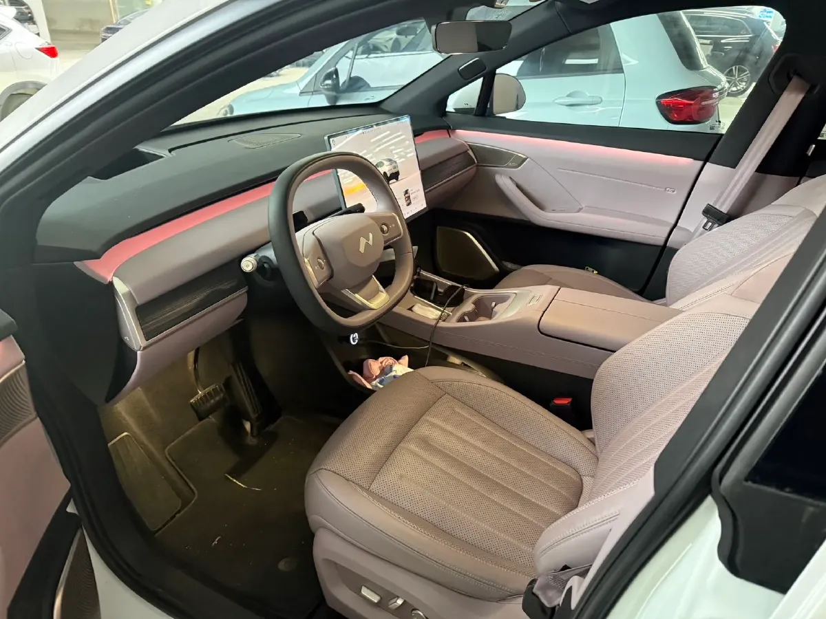 2024 ONVO L60 BEV 60KWH,autocango,china used car exporter,china ev exporter,chinese used car exporter,chinese used ev exporter