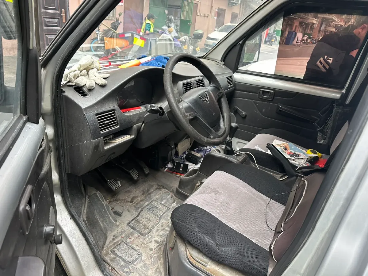 2020 WuLing RongGuang Mini Truck 1.5L 99HP L4 5MT,autocango,china used car exporter,china ev exporter,chinese used car exporter,chinese used ev exporter