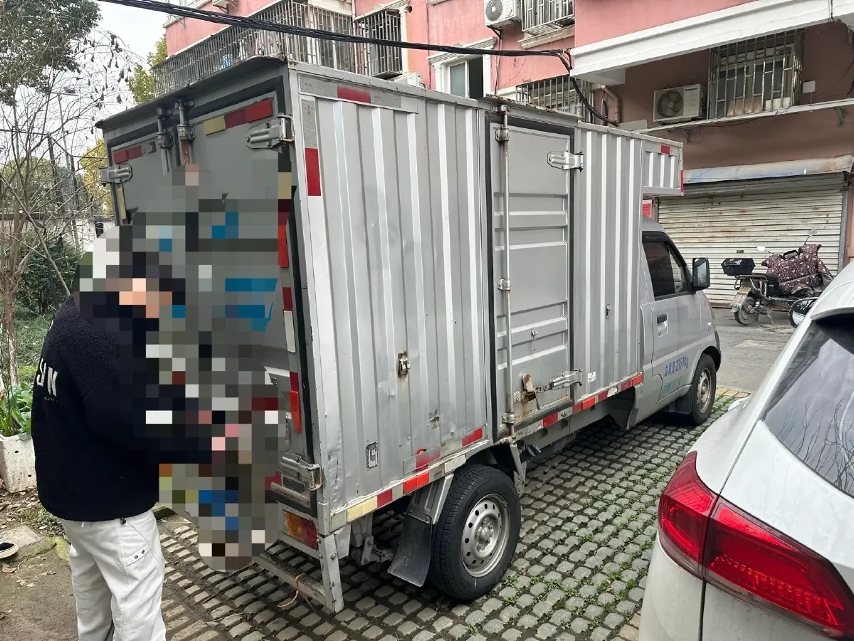 2020 WuLing RongGuang Mini Truck 1.5L 99HP L4 5MT,autocango,china used car exporter,china ev exporter,chinese used car exporter,chinese used ev exporter