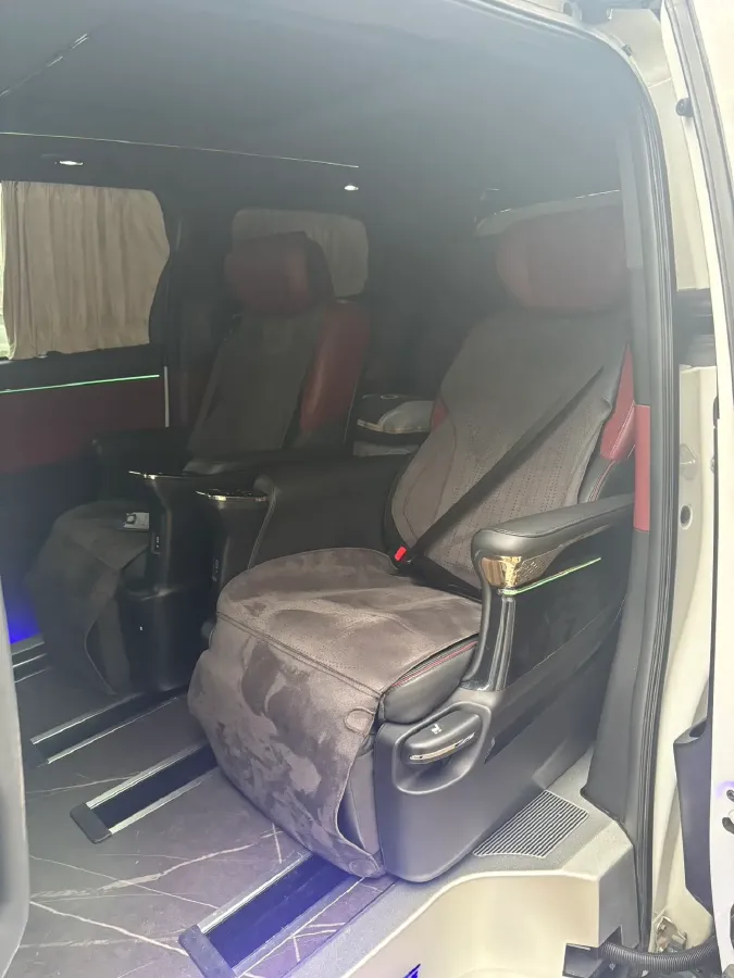 2023 GAC Trumpchi M8 2.0T 190HP L4 E-CVT Hybrid,autocango,china used car exporter,china ev exporter,chinese used car exporter,chinese used ev exporter