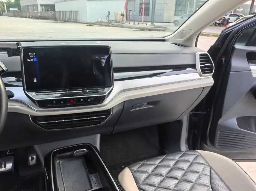 2021 Volkswagen ID.6 Crozz BEV 84.8KWH,autocango,china used car exporter,china ev exporter,chinese used car exporter,chinese used ev exporter