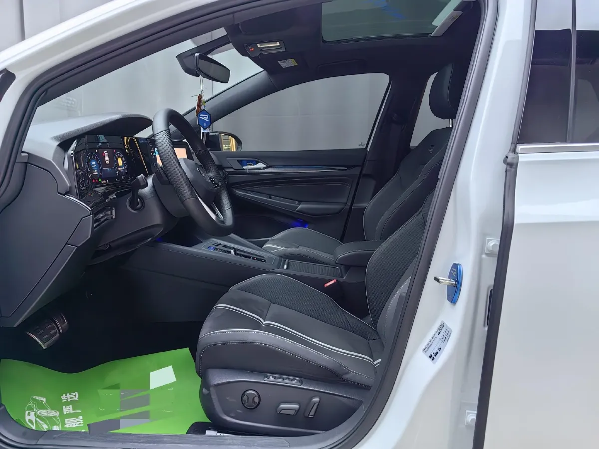 2023 Volkswagen Golf 1.4T 150HP L4 7DCT,autocango,china used car exporter,china ev exporter,chinese used car exporter,chinese used ev exporter