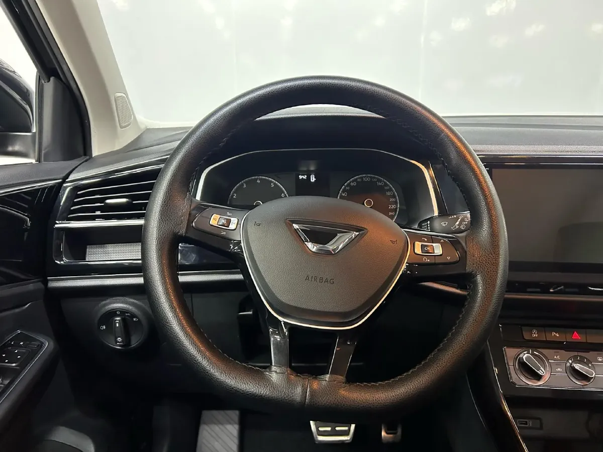 2019 Jetta VS5 1.4T 150HP L4 6AT,autocango,china used car exporter,china ev exporter,chinese used car exporter,chinese used ev exporter