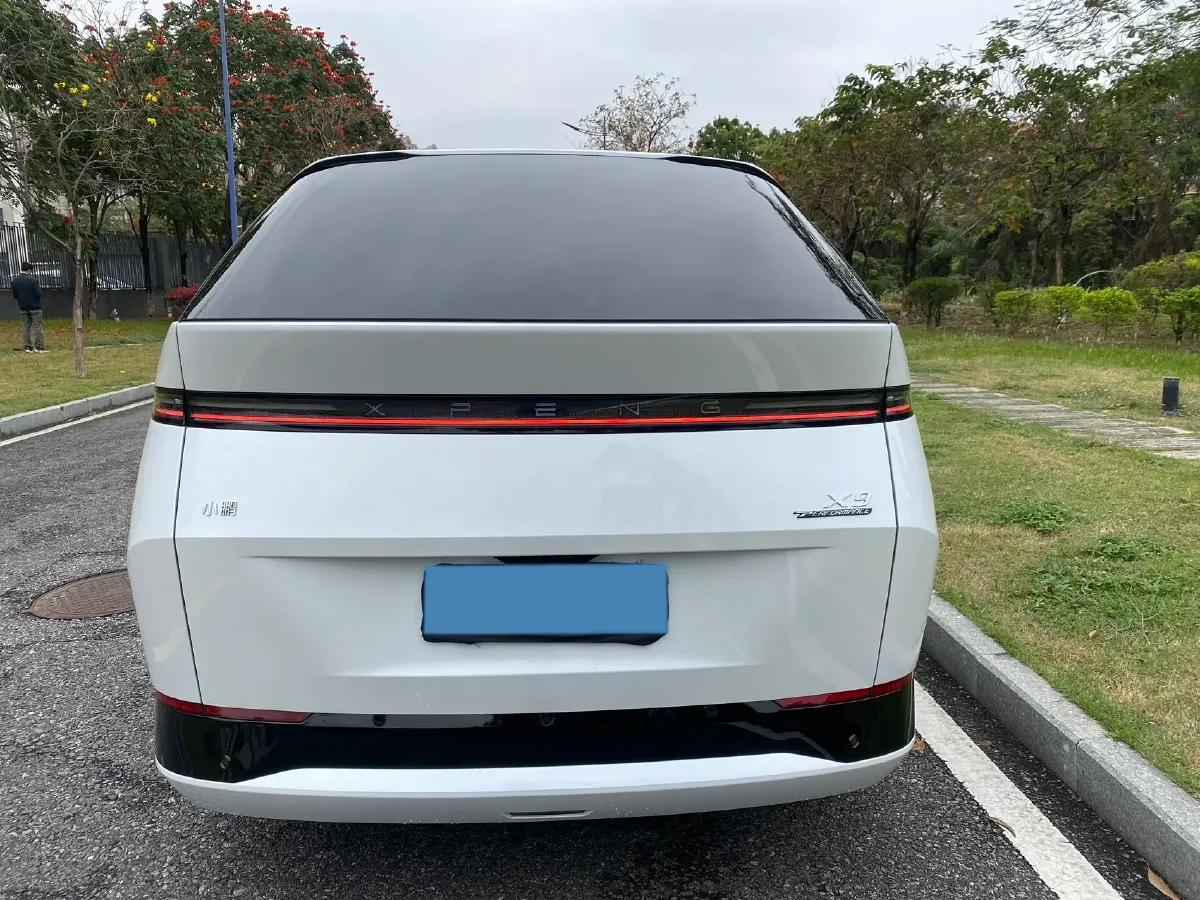2024 Xpeng X9 BEV 101.5KWH,autocango,china used car exporter,china ev exporter,chinese used car exporter,chinese used ev exporter