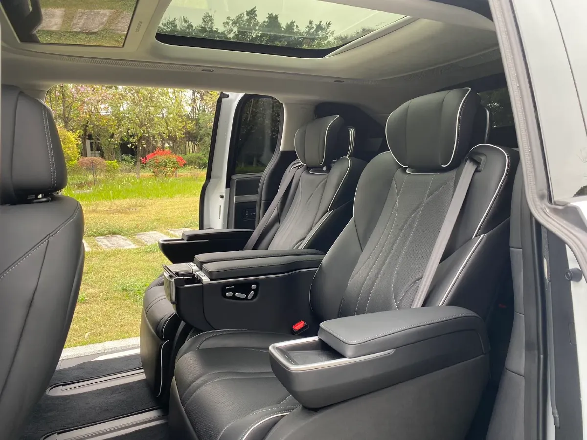 2024 Xpeng X9 BEV 101.5KWH,autocango,china used car exporter,china ev exporter,chinese used car exporter,chinese used ev exporter