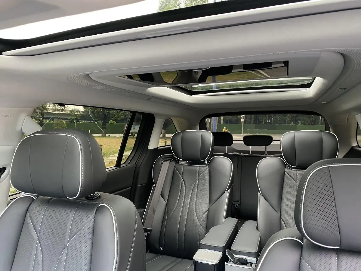 2024 Xpeng X9 BEV 101.5KWH,autocango,china used car exporter,china ev exporter,chinese used car exporter,chinese used ev exporter