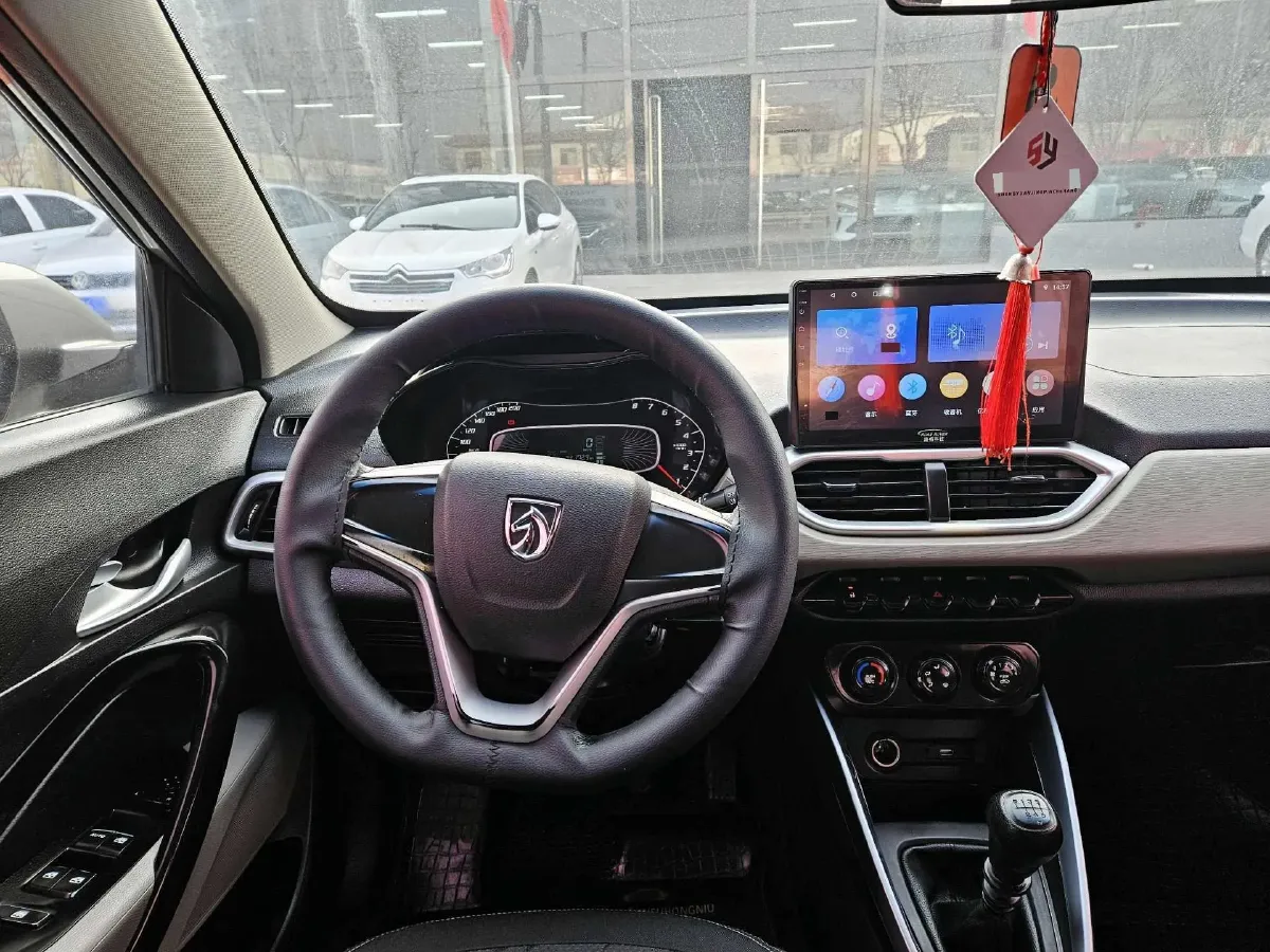 2017 BaoJun 510 1.5L 112HP L4 6MT,autocango,china used car exporter,china ev exporter,chinese used car exporter,chinese used ev exporter