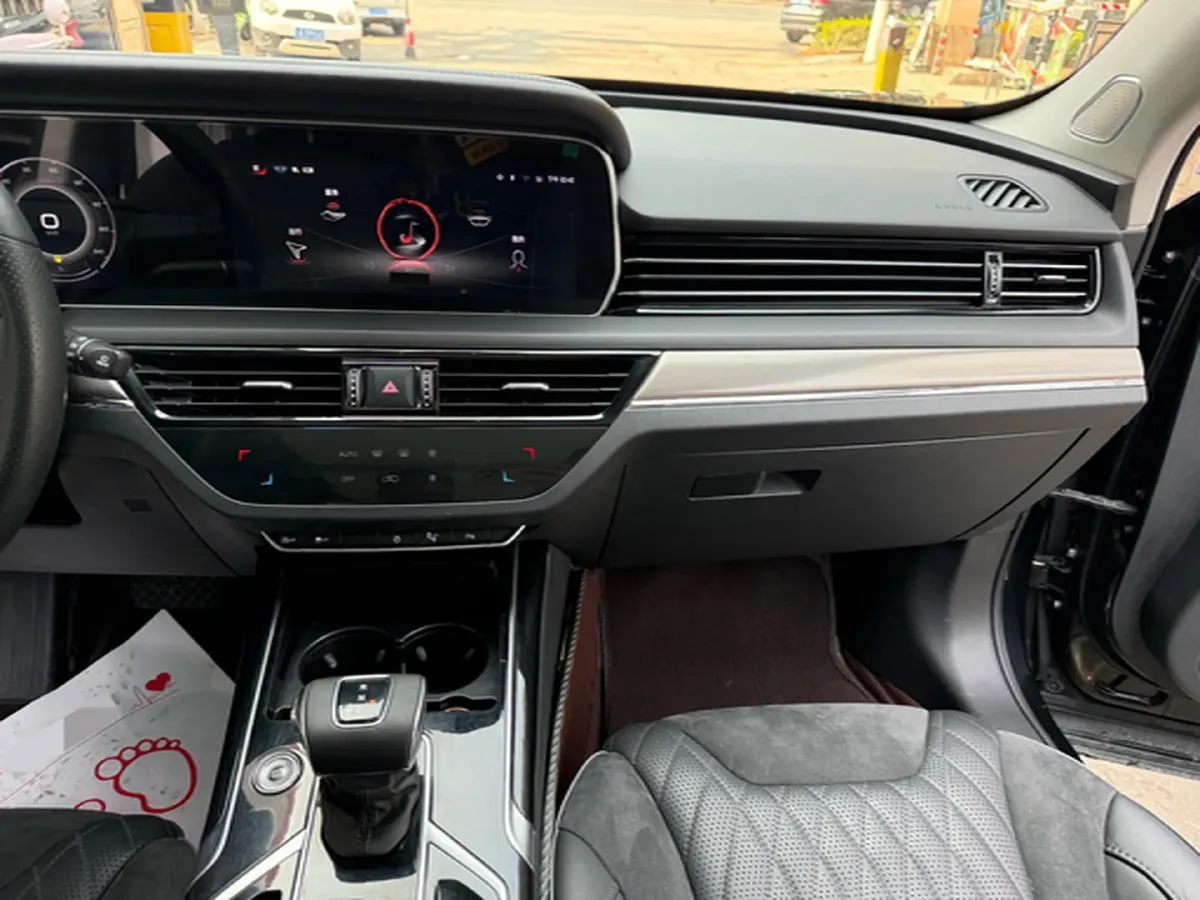 2022 HongQi HS5 2.0T 224HP L4 6AT,autocango,china used car exporter,china ev exporter,chinese used car exporter,chinese used ev exporter