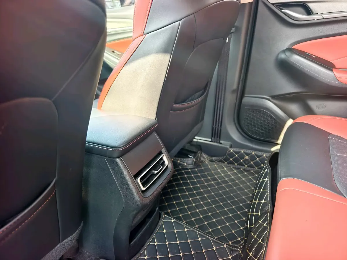 2021 ChangAn Eado 1.4T 160HP L4 7DCT,autocango,china used car exporter,china ev exporter,chinese used car exporter,chinese used ev exporter