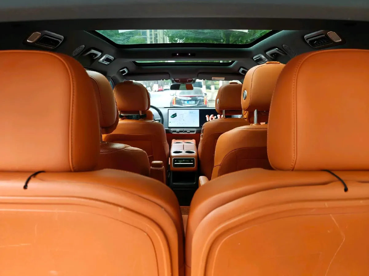 2023 Li L8 Range Extended 154HP REEV 40.9KWH,autocango,china used car exporter,china ev exporter,chinese used car exporter,chinese used ev exporter