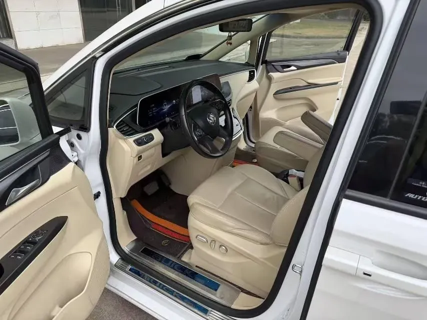 2023 Buick GL8 2.0T 237HP L4 9AT,autocango,china used car exporter,china ev exporter,chinese used car exporter,chinese used ev exporter