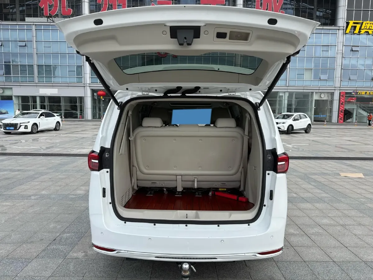 2021 Buick GL8 2.0T 237HP L4 9AT,autocango,china used car exporter,china ev exporter,chinese used car exporter,chinese used ev exporter