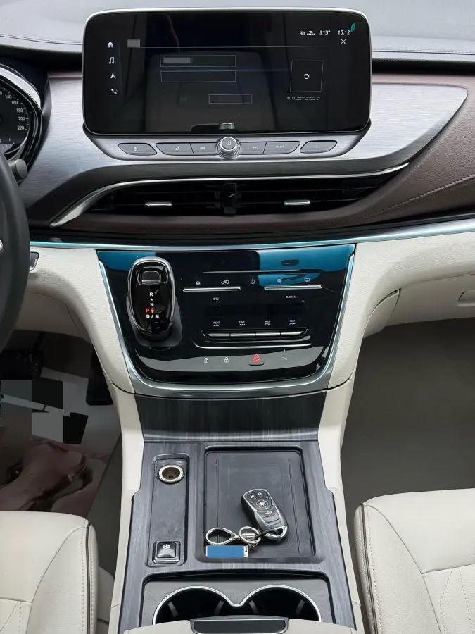 2021 Buick GL8 2.0T 237HP L4 9AT,autocango,china used car exporter,china ev exporter,chinese used car exporter,chinese used ev exporter