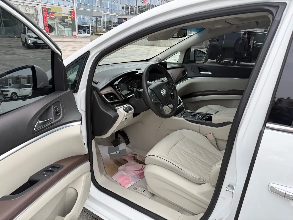 2021 Buick GL8 2.0T 237HP L4 9AT,autocango,china used car exporter,china ev exporter,chinese used car exporter,chinese used ev exporter