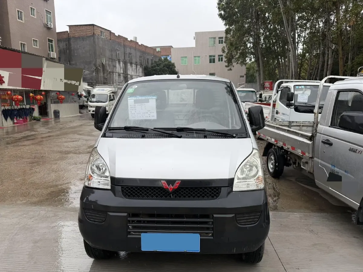 2010 WuLing HongGuang 1.4L 102HP L4 5MT,autocango,china used car exporter,china ev exporter,chinese used car exporter,chinese used ev exporter