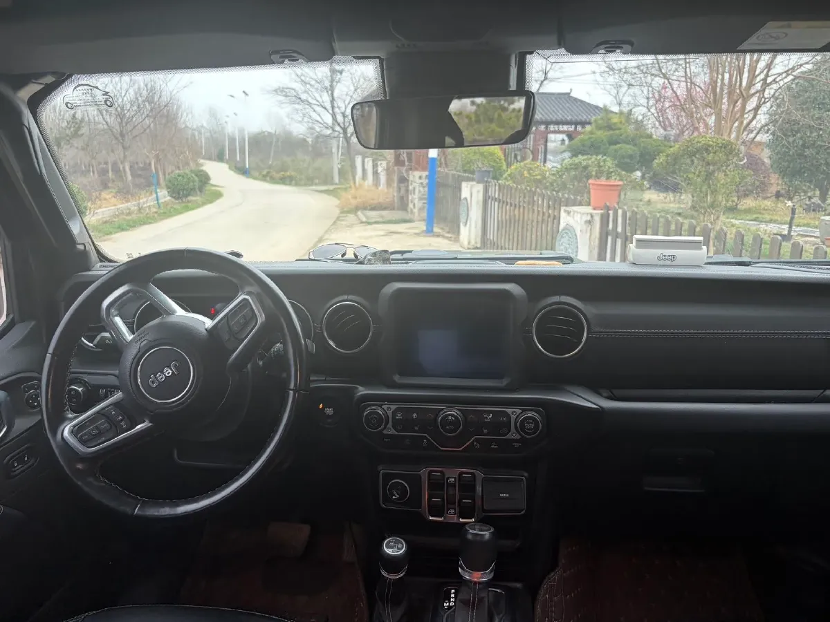 2021 Jeep Wrangler 2.0T 266HP L4 8AT PHEV 17KWH,autocango,china used car exporter,china ev exporter,chinese used car exporter,chinese used ev exporter