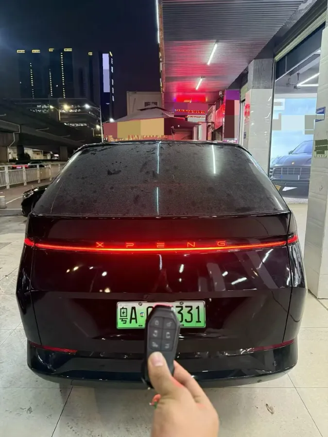 2024 Xpeng X9 BEV 101.5KWH,autocango,china used car exporter,china ev exporter,chinese used car exporter,chinese used ev exporter