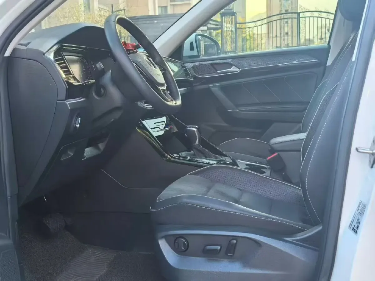 2020 Volkswagen Tayron 2.0T 186HP L4 7DCT,autocango,china used car exporter,china ev exporter,chinese used car exporter,chinese used ev exporter