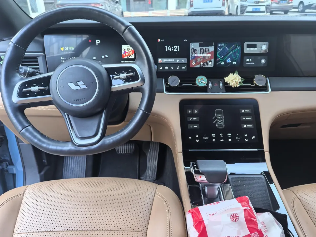 2021 Li ONE Range Extended 131HP REEV 40.5KWH,autocango,china used car exporter,china ev exporter,chinese used car exporter,chinese used ev exporter