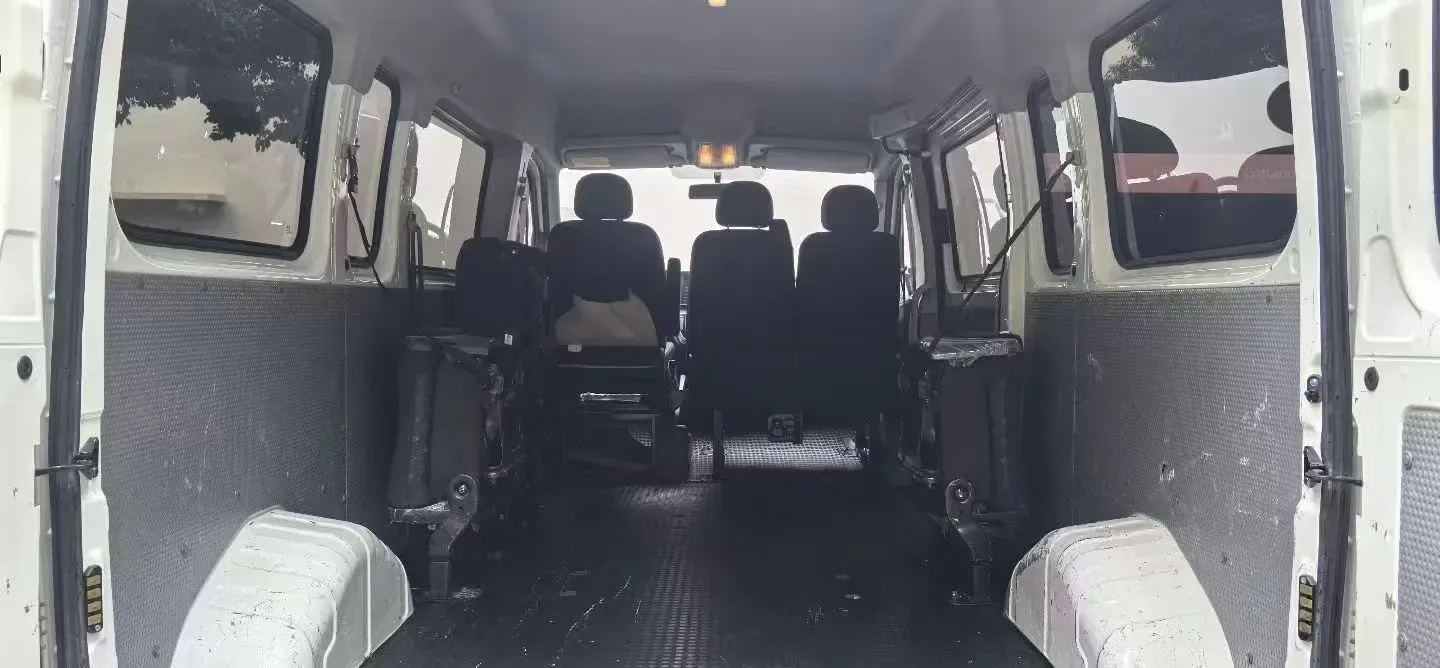 2023 MAXUS XinTu V80 2.0T 139HP L4 6MT,autocango,china used car exporter,china ev exporter,chinese used car exporter,chinese used ev exporter