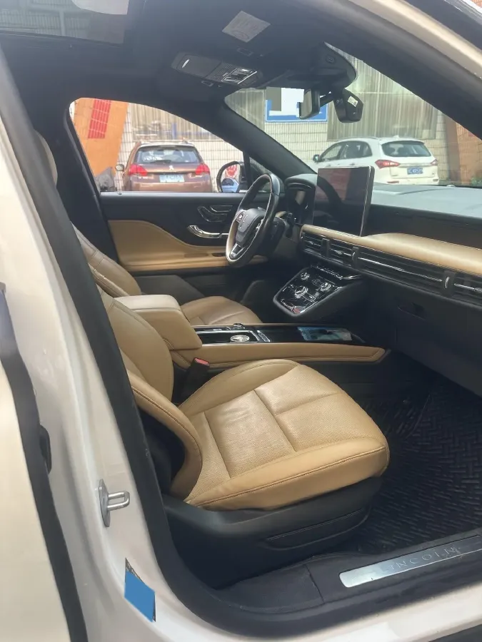 2022 Lincoln Corsair 2.0T 245HP L4 8AT,autocango,china used car exporter,china ev exporter,chinese used car exporter,chinese used ev exporter