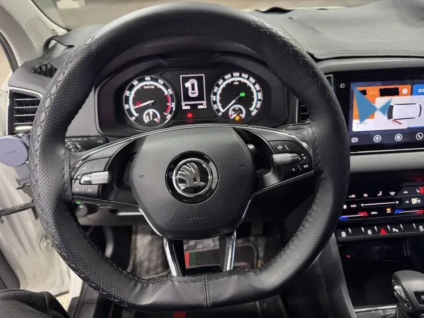 2021 Skoda Karoq 1.4T 150HP L4 7DCT,autocango,china used car exporter,china ev exporter,chinese used car exporter,chinese used ev exporter