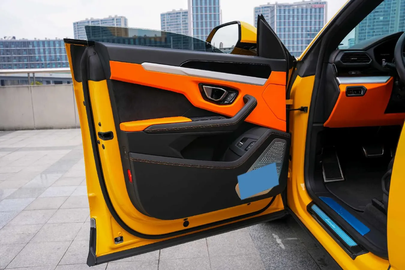 2021 Lamborghini Urus 4.0T 641HP V8 8AT,autocango,china used car exporter,china ev exporter,chinese used car exporter,chinese used ev exporter