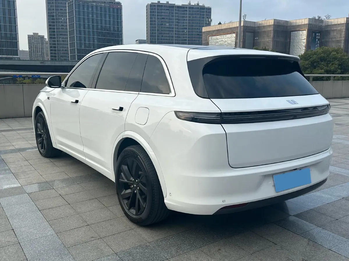2023 Li L7 Range Extended 154HP REEV 40.9KWH,autocango,china used car exporter,china ev exporter,chinese used car exporter,chinese used ev exporter