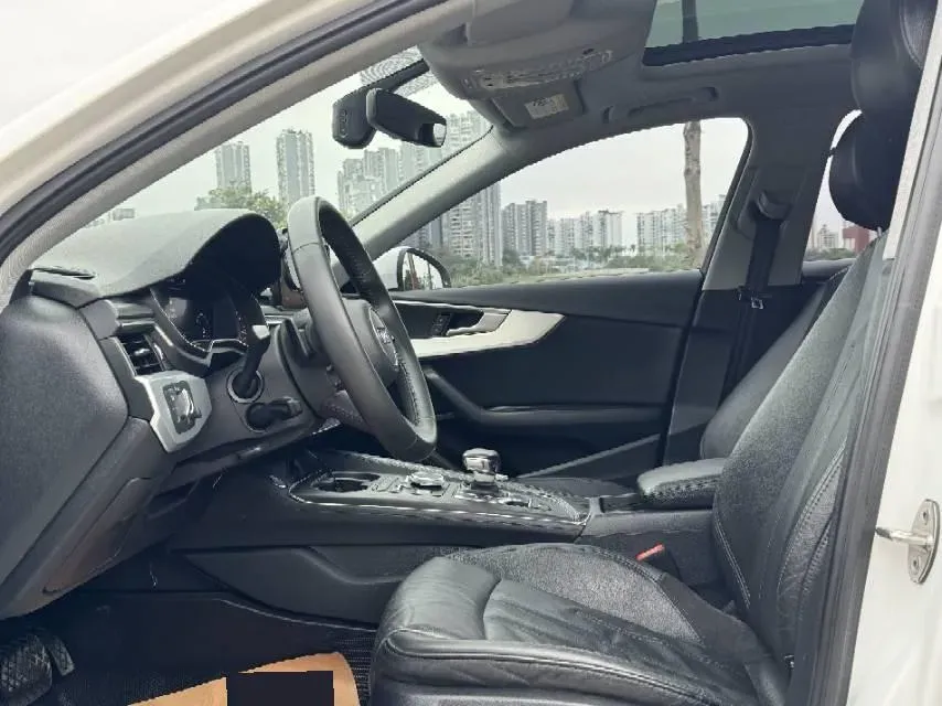 2019 Audi A4L 2.0T 190HP L4 7DCT,autocango,china used car exporter,china ev exporter,chinese used car exporter,chinese used ev exporter