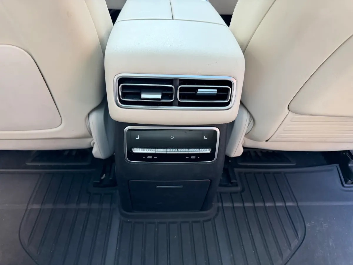 2023 Hyundai Palisade 3.5L 272HP V6 8AT,autocango,china used car exporter,china ev exporter,chinese used car exporter,chinese used ev exporter