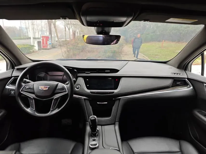 2020 Cadillac XT5 2.0T 237HP L4 9AT,autocango,china used car exporter,china ev exporter,chinese used car exporter,chinese used ev exporter