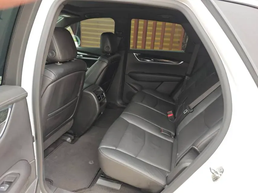 2020 Cadillac XT5 2.0T 237HP L4 9AT,autocango,china used car exporter,china ev exporter,chinese used car exporter,chinese used ev exporter