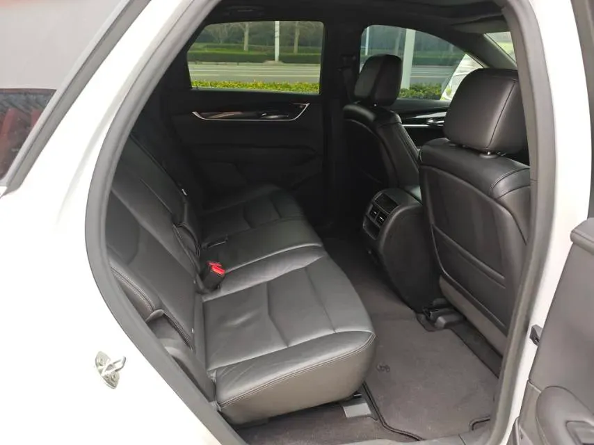 2020 Cadillac XT5 2.0T 237HP L4 9AT,autocango,china used car exporter,china ev exporter,chinese used car exporter,chinese used ev exporter