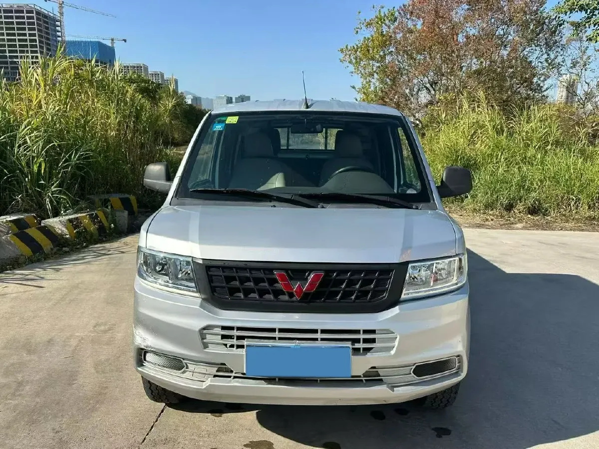 2018 WuLing RongGuang New Truck 1.8L 133HP L4 5MT,autocango,china used car exporter,china ev exporter,chinese used car exporter,chinese used ev exporter