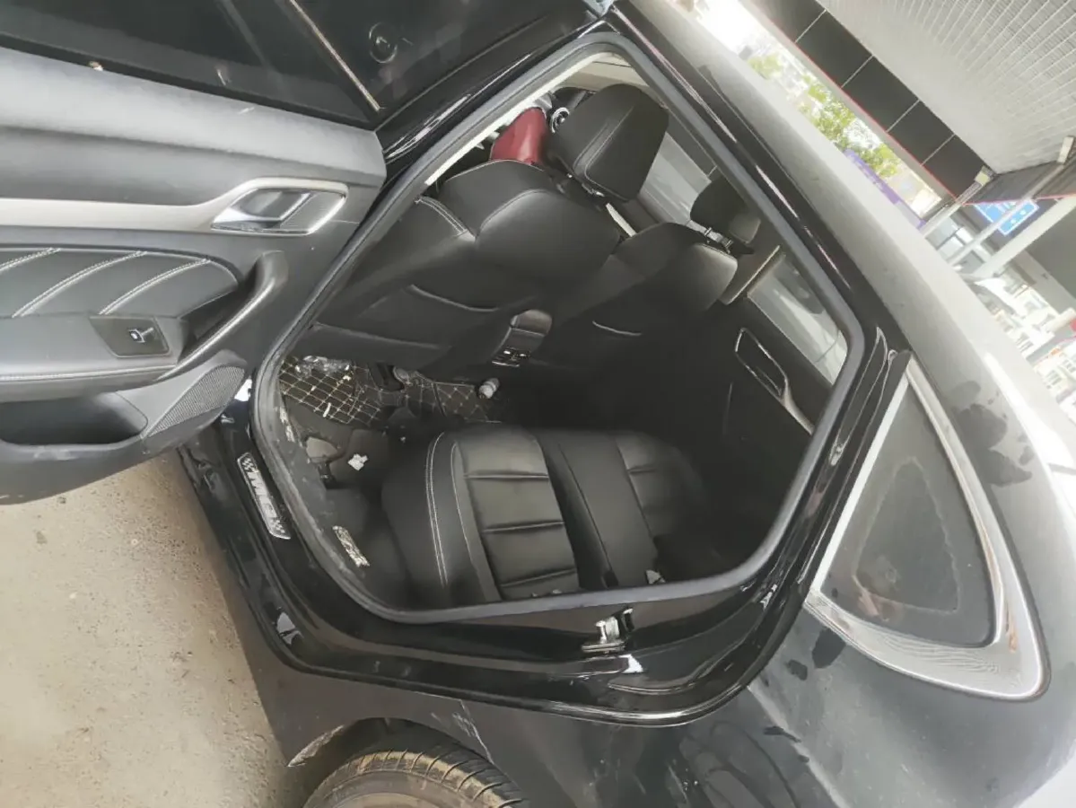 2019 MAXUS XinTu V80 2.5T 136HP L4 6AMT,autocango,china used car exporter,china ev exporter,chinese used car exporter,chinese used ev exporter