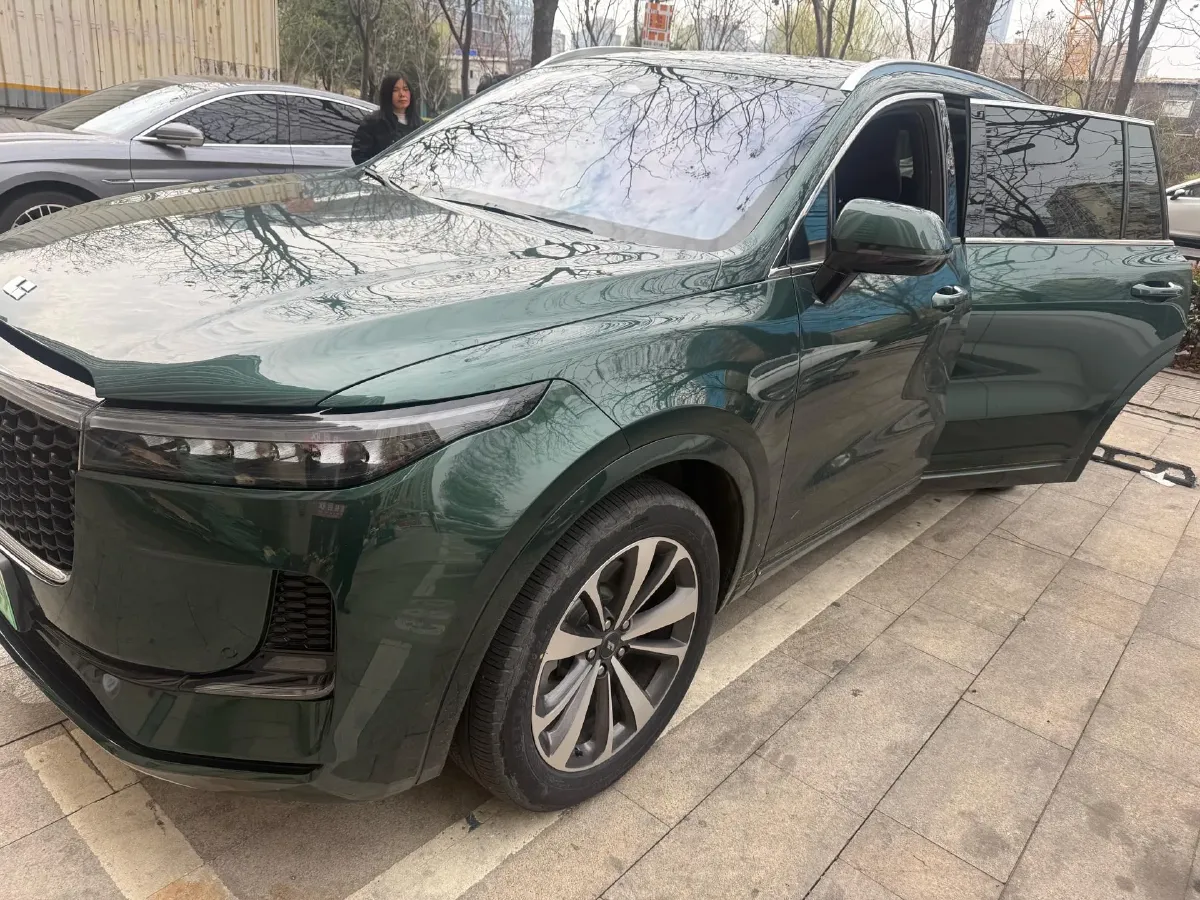 2021 Li ONE Range Extended 131HP REEV 40.5KWH,autocango,china used car exporter,china ev exporter,chinese used car exporter,chinese used ev exporter