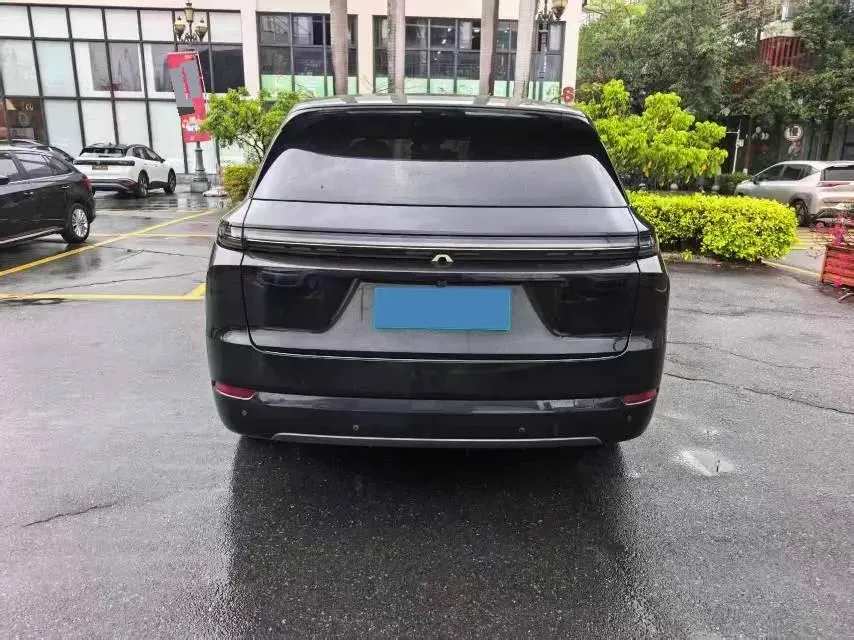 2024 Li L8 Range Extended 154HP REEV 42.8KWH,autocango,china used car exporter,china ev exporter,chinese used car exporter,chinese used ev exporter
