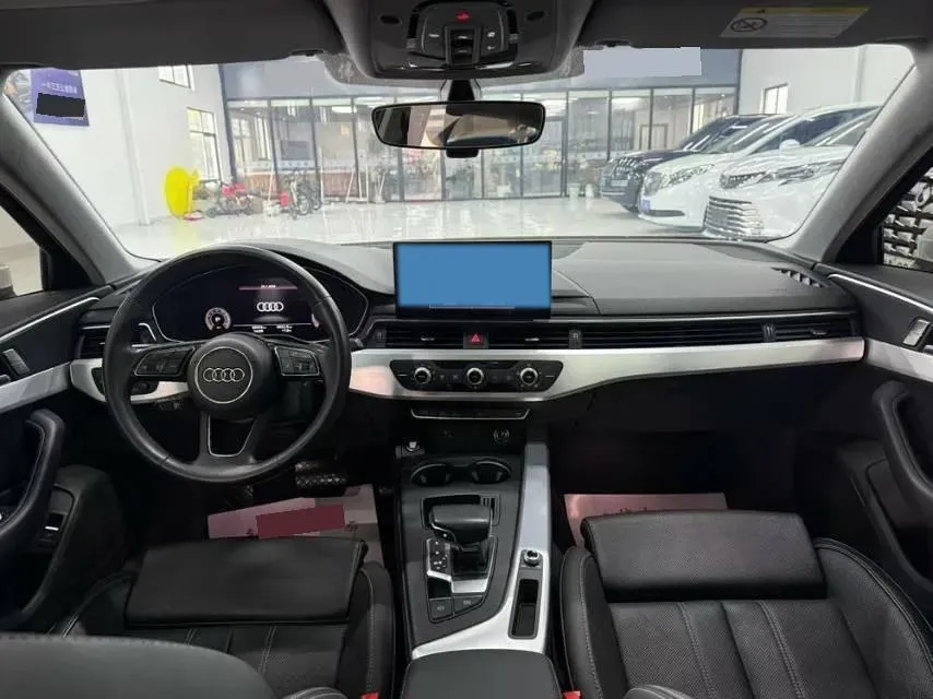 2024 Audi A4L 2.0T 190HP L4 7DCT,autocango,china used car exporter,china ev exporter,chinese used car exporter,chinese used ev exporter